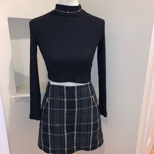 GAP mini skirt with zipper detail